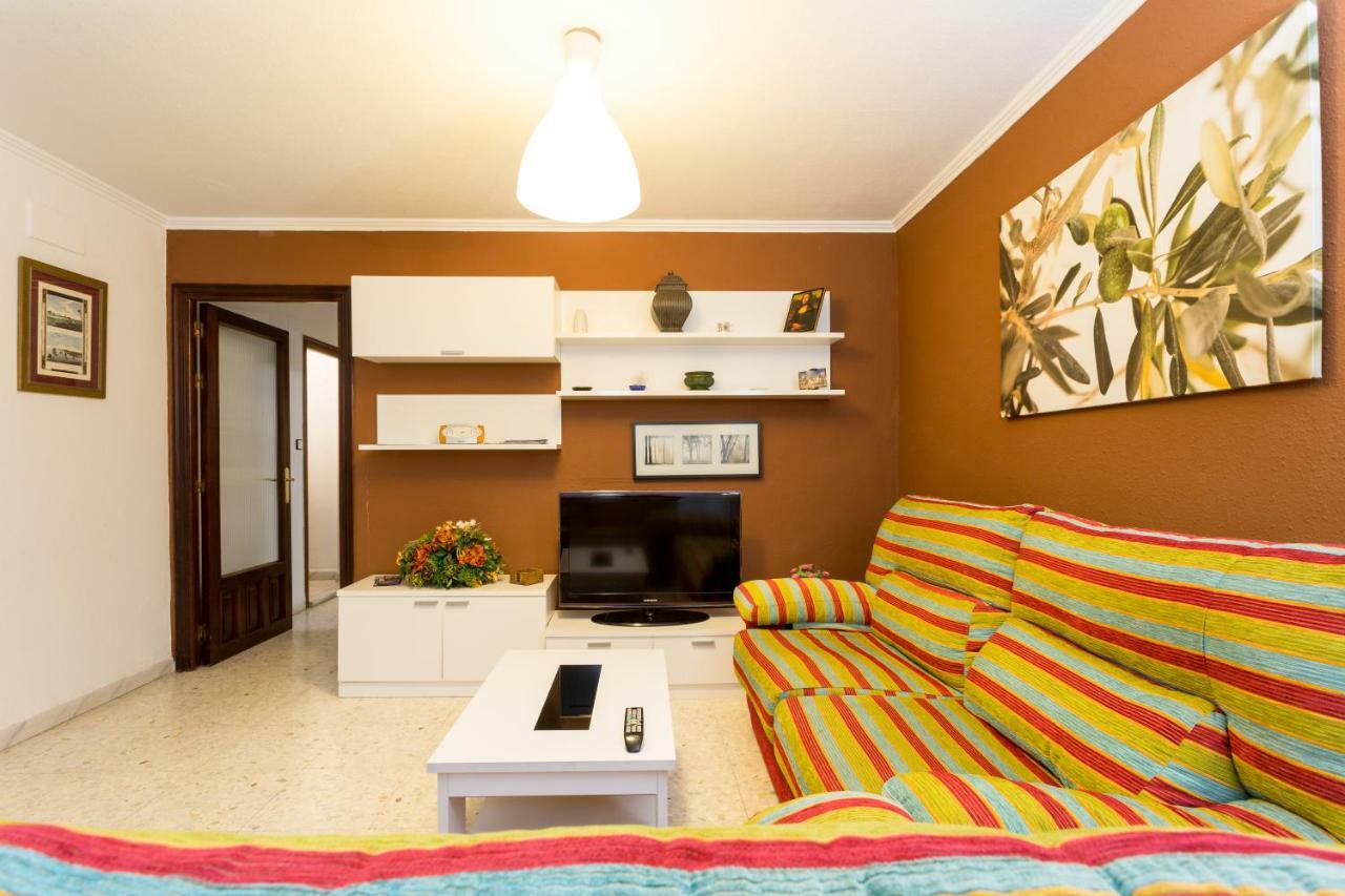 Appartamento Holi-Rent Albareda Siviglia Esterno foto