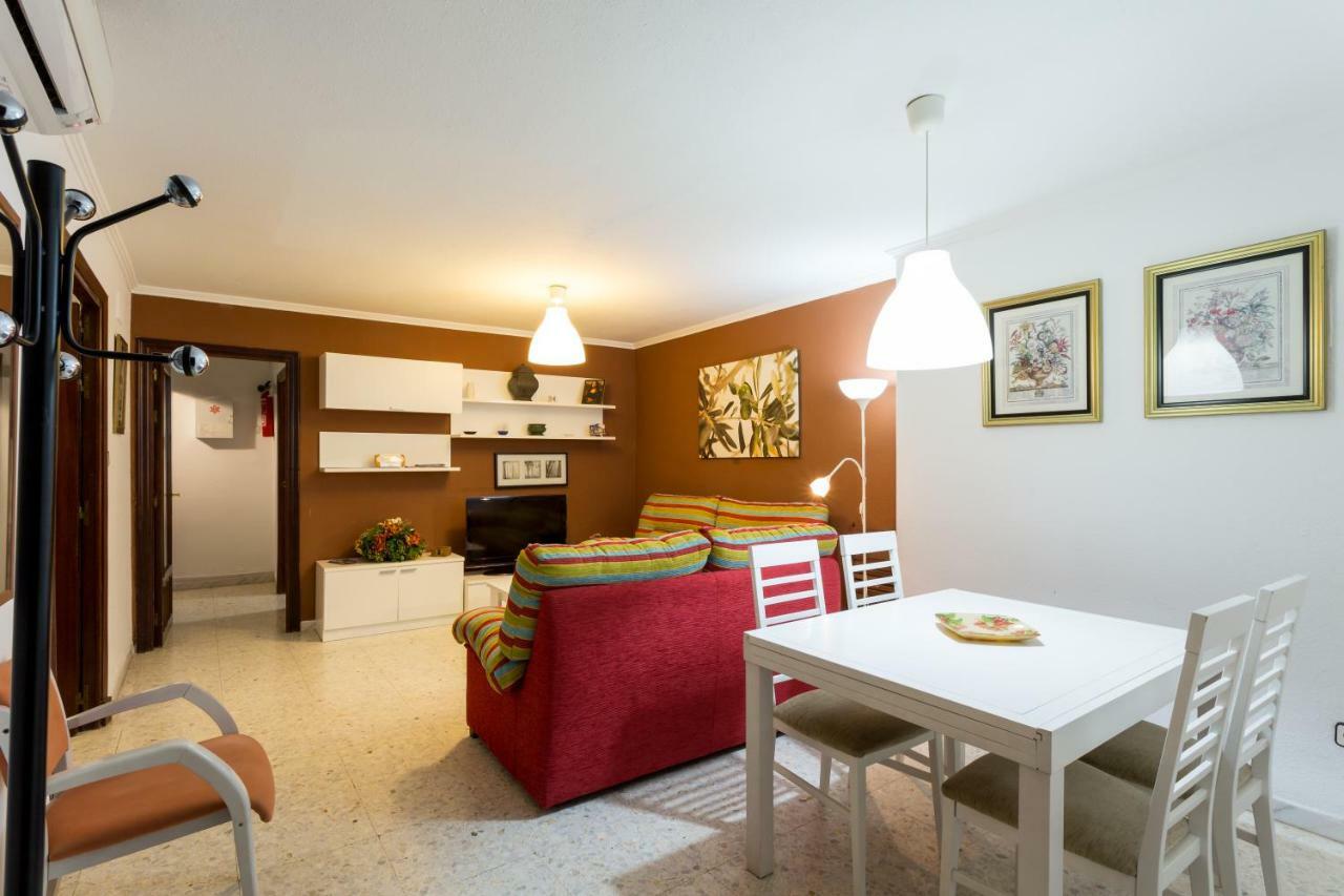Appartamento Holi-Rent Albareda Siviglia Esterno foto