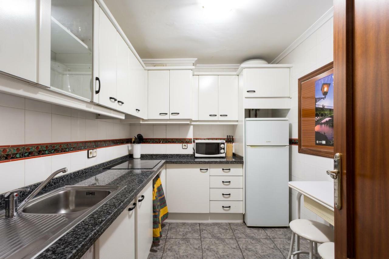 Appartamento Holi-Rent Albareda Siviglia Esterno foto