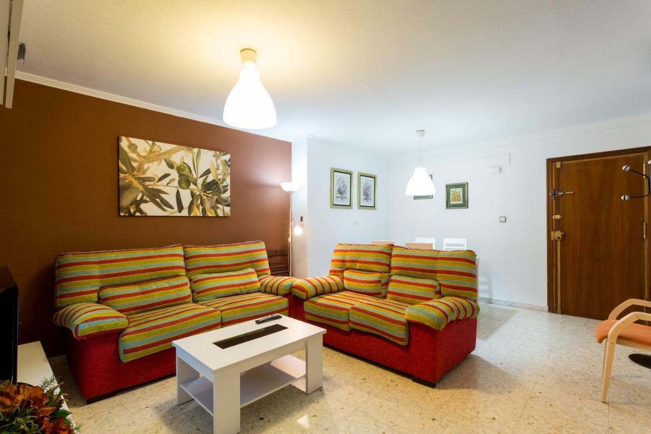 Appartamento Holi-Rent Albareda Siviglia Esterno foto