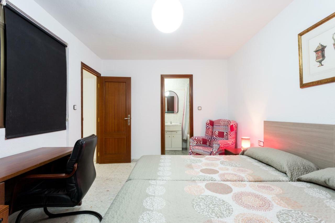 Appartamento Holi-Rent Albareda Siviglia Esterno foto