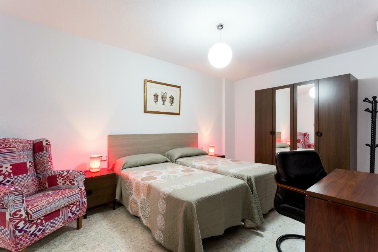 Appartamento Holi-Rent Albareda Siviglia Esterno foto
