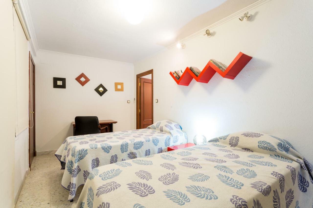 Appartamento Holi-Rent Albareda Siviglia Esterno foto