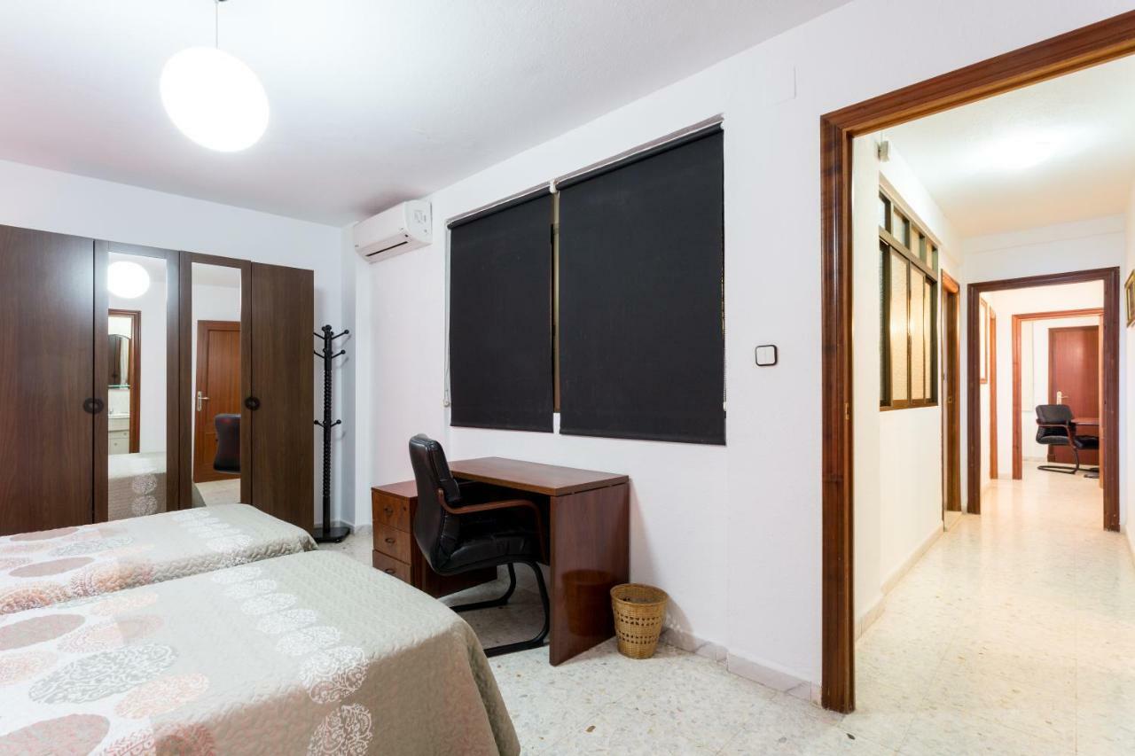 Appartamento Holi-Rent Albareda Siviglia Esterno foto