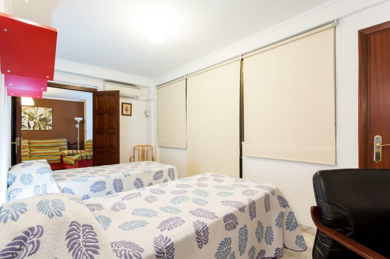 Appartamento Holi-Rent Albareda Siviglia Esterno foto