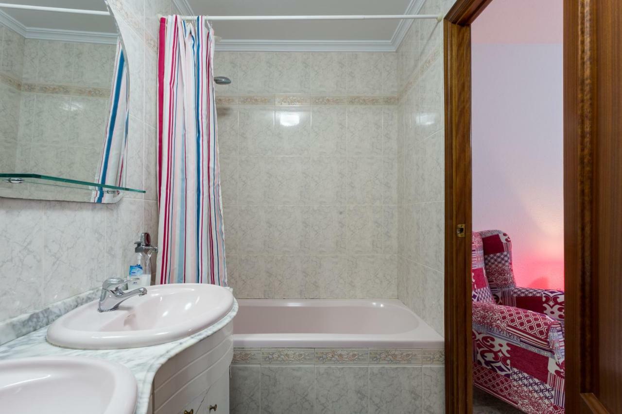 Appartamento Holi-Rent Albareda Siviglia Esterno foto