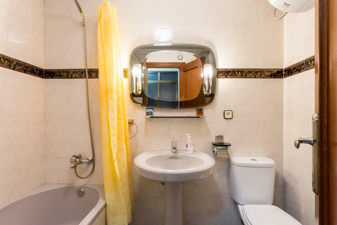 Appartamento Holi-Rent Albareda Siviglia Esterno foto