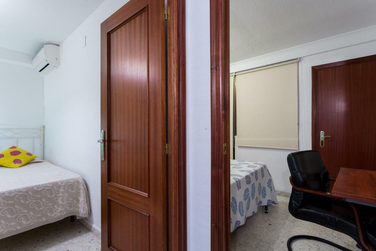 Appartamento Holi-Rent Albareda Siviglia Esterno foto