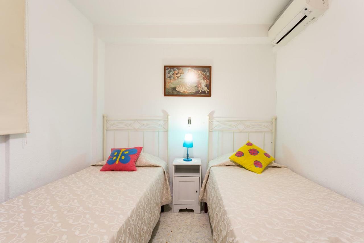 Appartamento Holi-Rent Albareda Siviglia Esterno foto