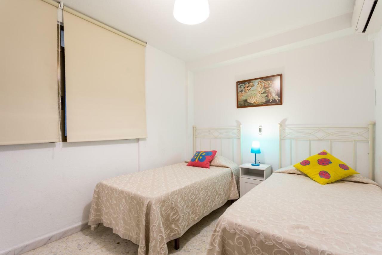 Appartamento Holi-Rent Albareda Siviglia Esterno foto